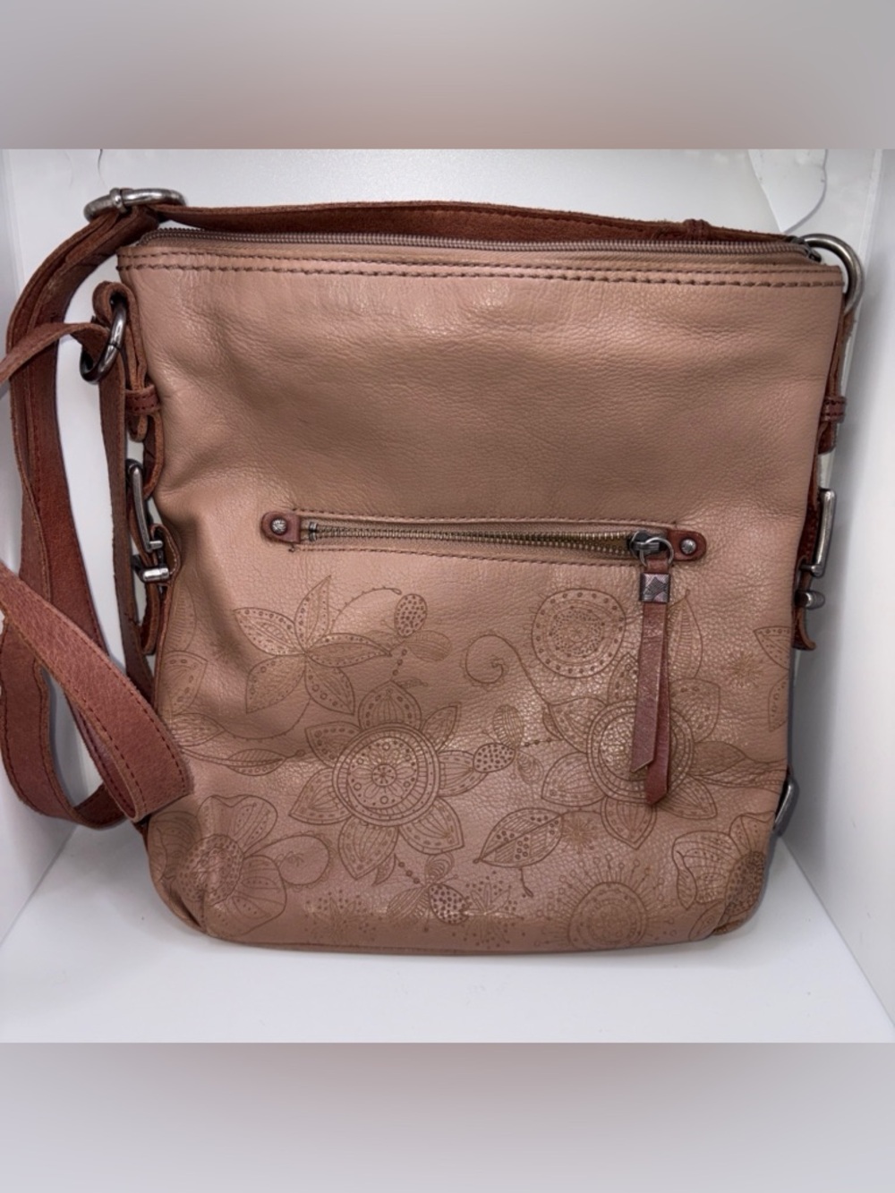 The Sak Tan Tooled Leather Crossbody Bag Floral Boho Western Neutral Classic